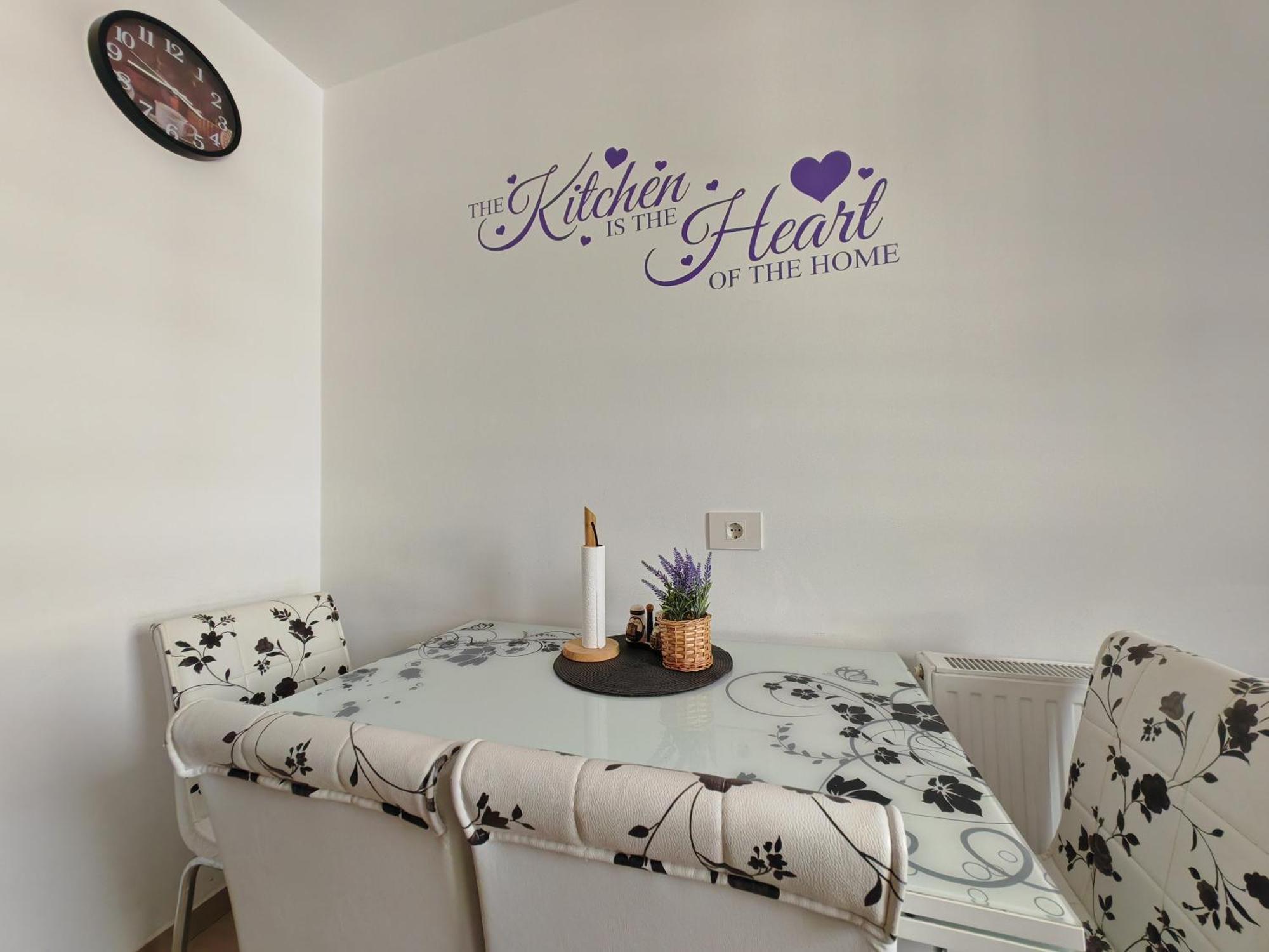 Luxurious Landing Apartment Брашов Екстер'єр фото